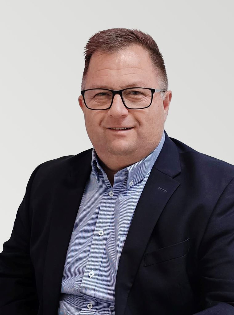 angus-hewetson
